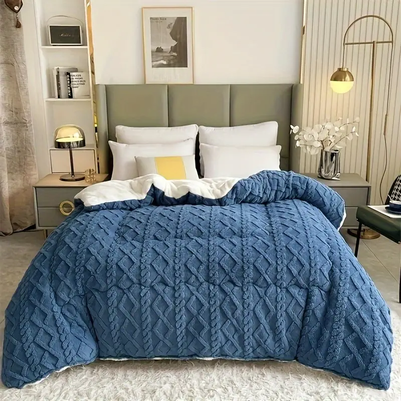 Contemporary Style Ultra-Soft Taffeta Fleece Quilt Blue